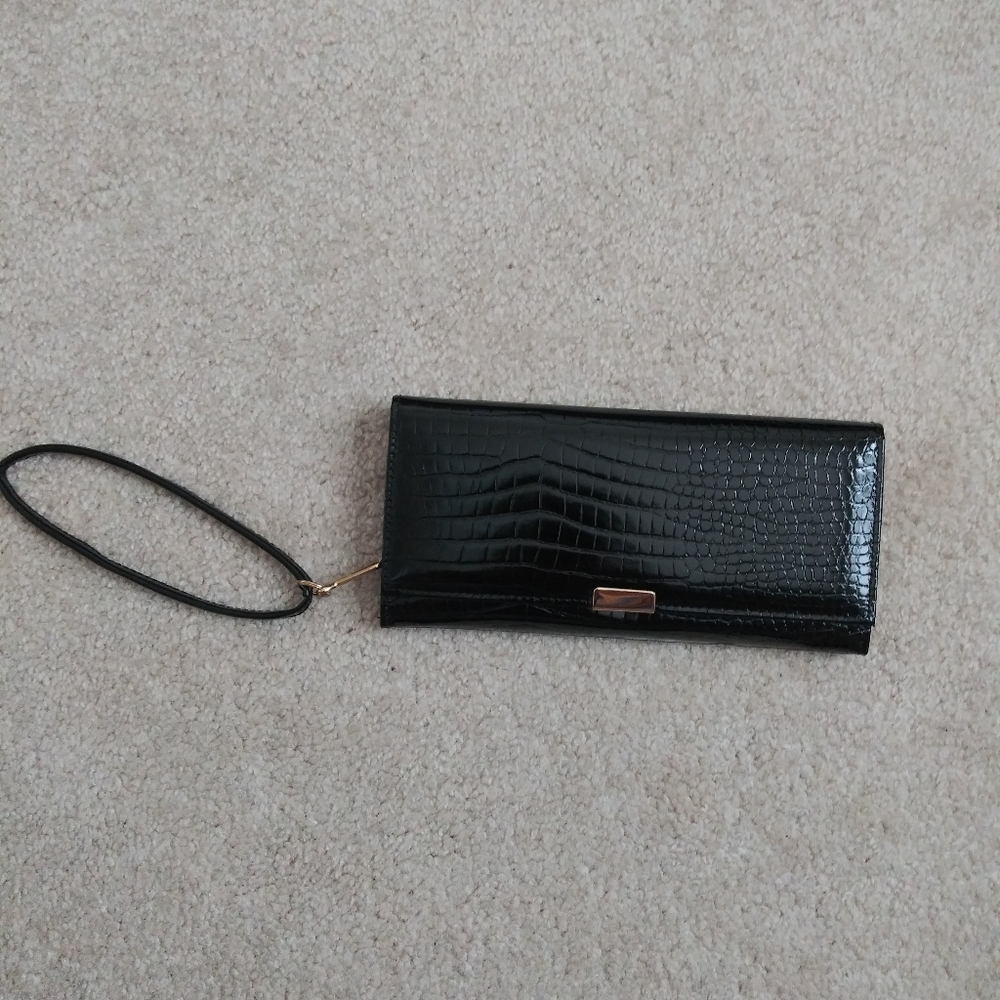 💎NEW! Noevir Croc Print Black Wrist Wallet